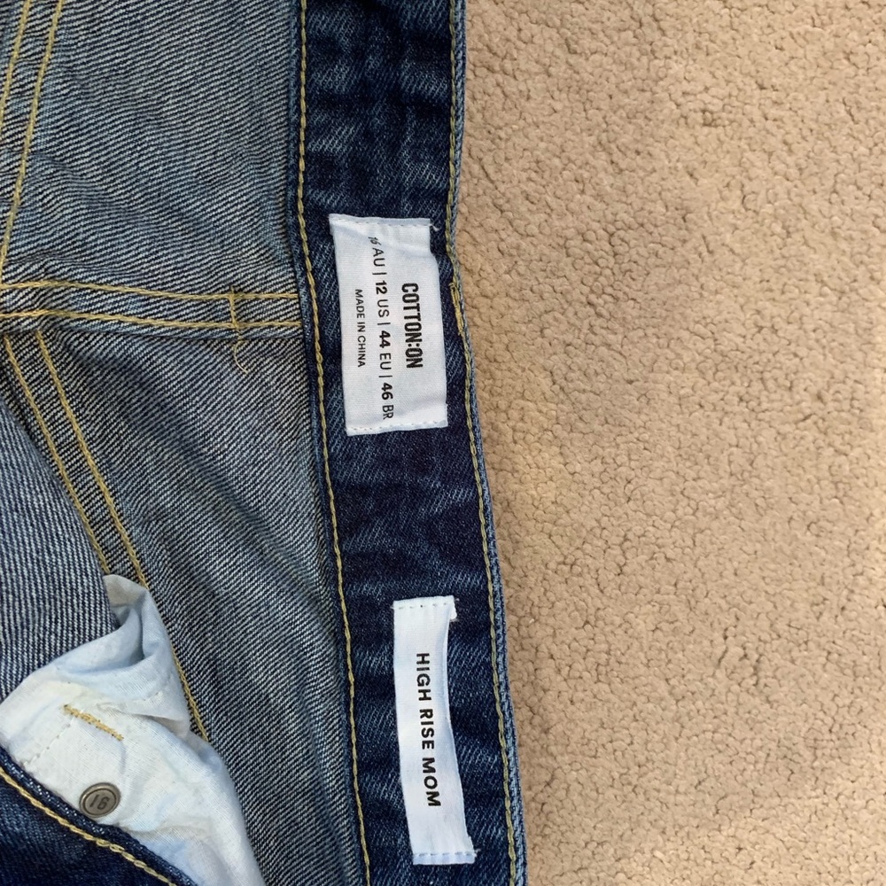 High Rise Mom Shorts - Picture 3 of 3
